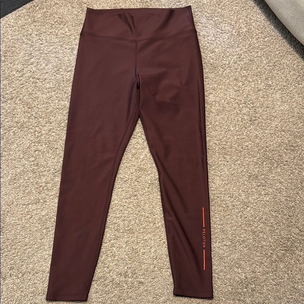 Peloton High-Waisted Maroon Leggings size XL